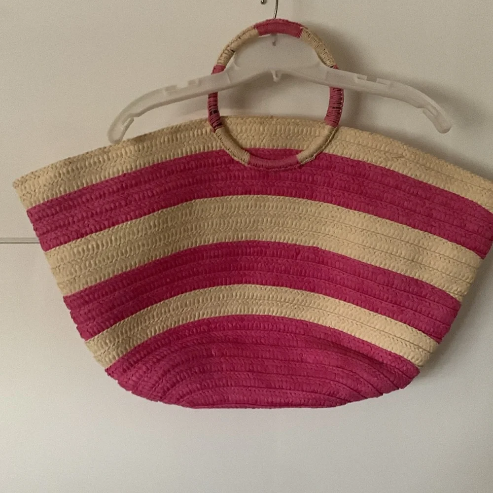 SHIRALEAH Vegan Bright Pink Capri Tote Beach bag NWT